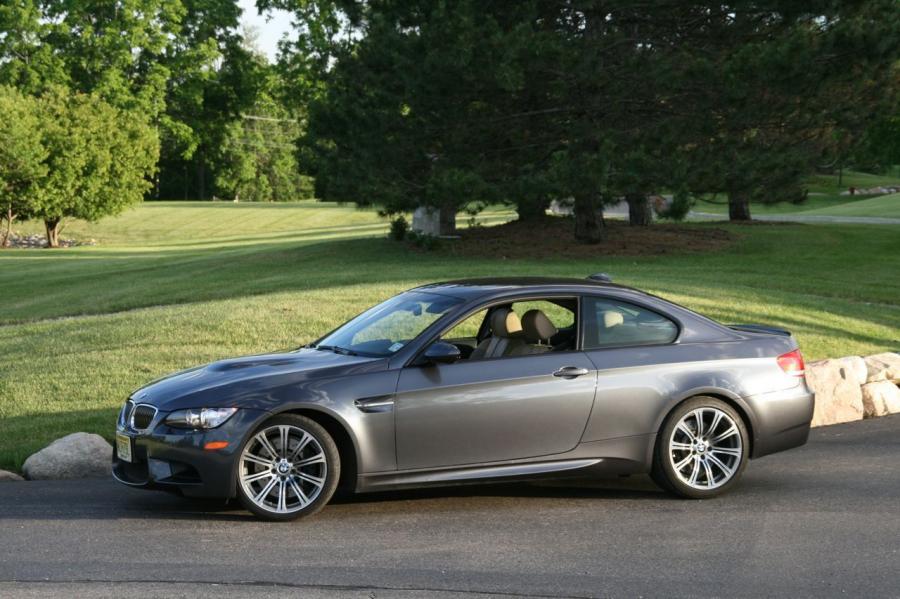  BMW M3 2008 года  (фото 88 из 219)